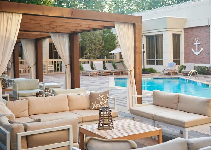 Romantic hotels Doubletree By Hilton Dallas Market Center